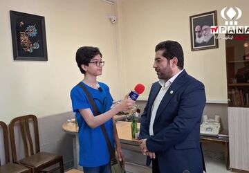 زائران اربعین با هر گام، عشق و ارادت خود را به ساحت مقدس آن امام نثار می‌کنند