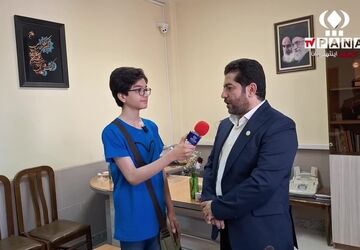 زائران اربعین با هر گام، عشق و ارادت خود را به ساحت مقدس آن امام نثار می‌کنند