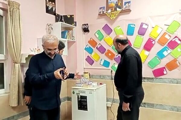 بازدید رئیس سازمان نوسازی مدارس کشور از اسکان زائران تشییع پیکر رهبر شهید در قم