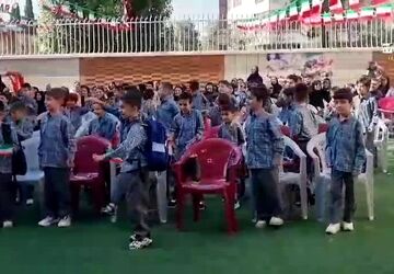 جشن شکوفه‌ها نمادی از شکوفایی استعدادهای دانش‌آموزان است