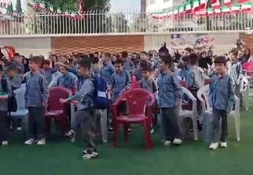جشن شکوفه‌ها نمادی از شکوفایی استعدادهای دانش‌آموزان است