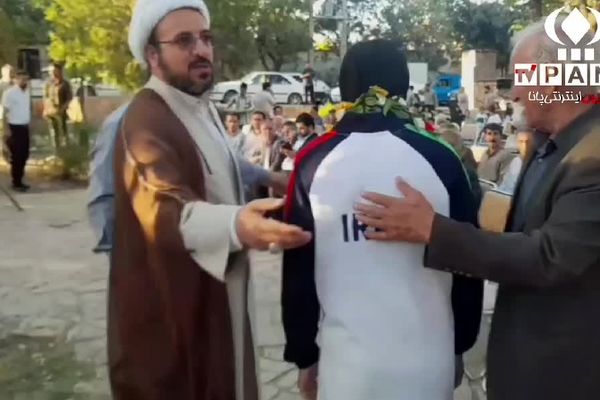 استقبال پرشور از غزل فتحی، قهرمان کاراته آسیا، در زادگاهش نورآباد لرستان