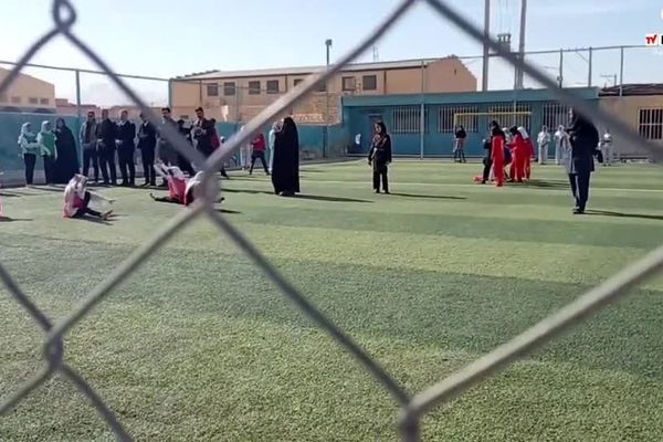 افتتاح طرح «ایران‌مون» و نمایشگاه «ایران جان» در دبستان سیدکاظم حسینی