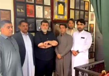 حمایت رئیس دبیرخانه طوایف و اقوام سیستان و بلوچستان از رهبری سید مجتبی خامنه‌ای